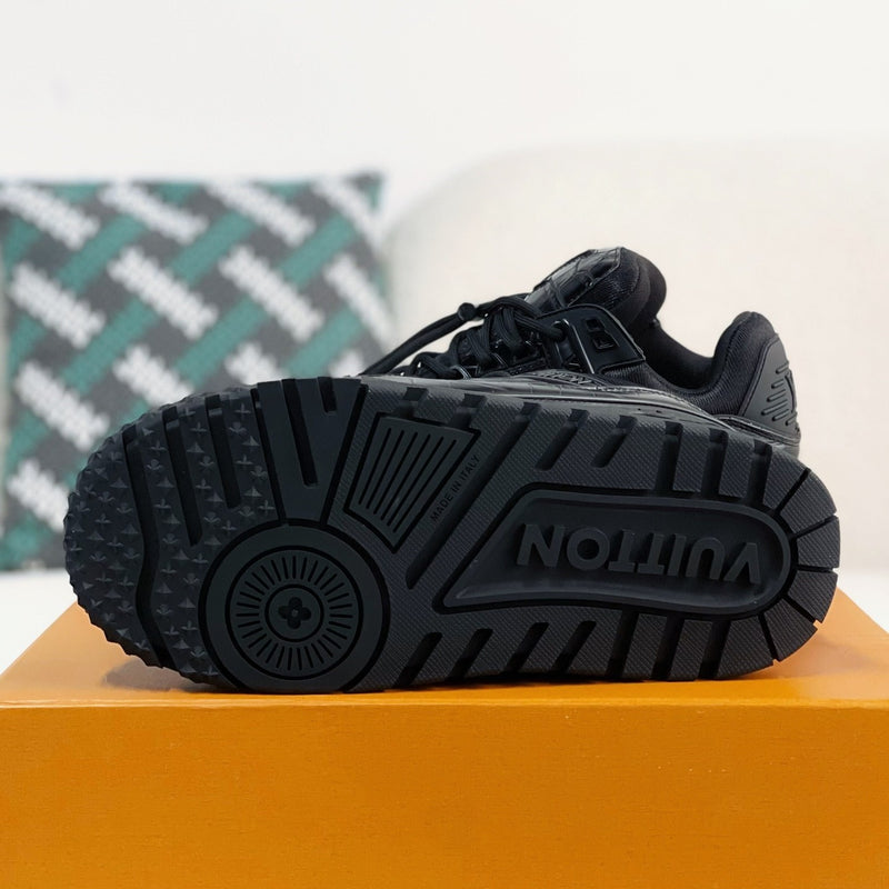 LV