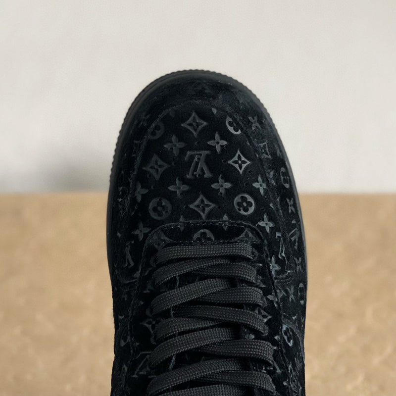 LV