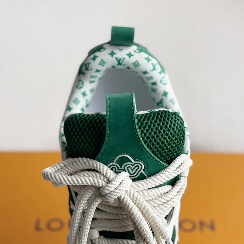 LV