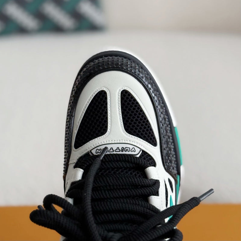 LV