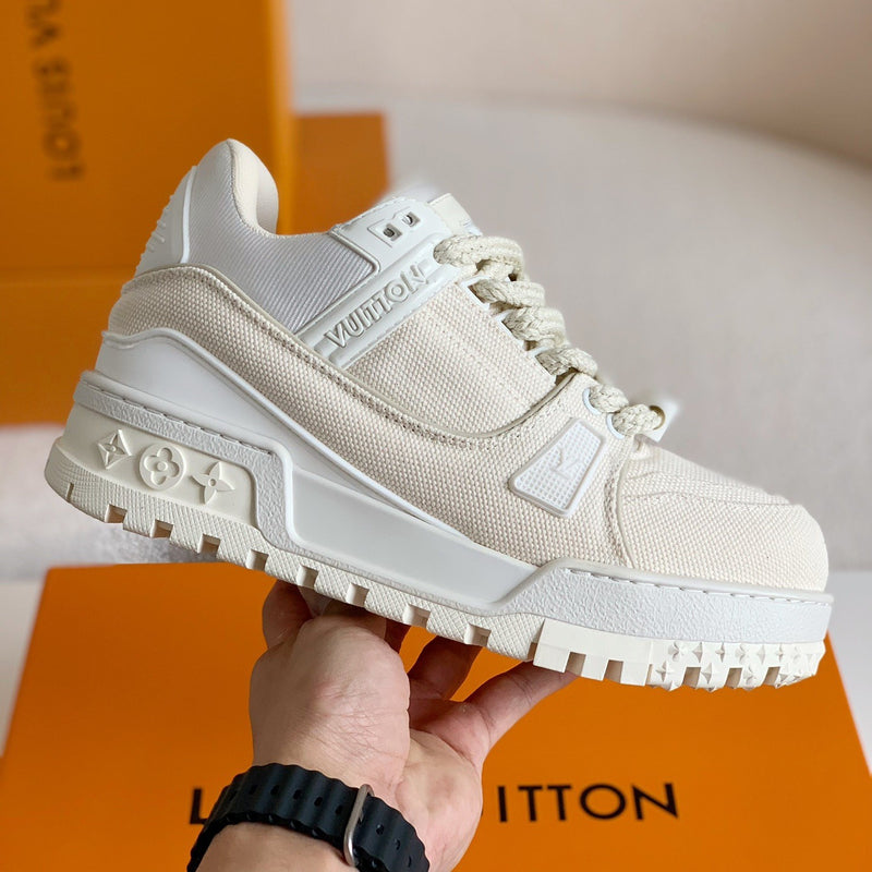 LV