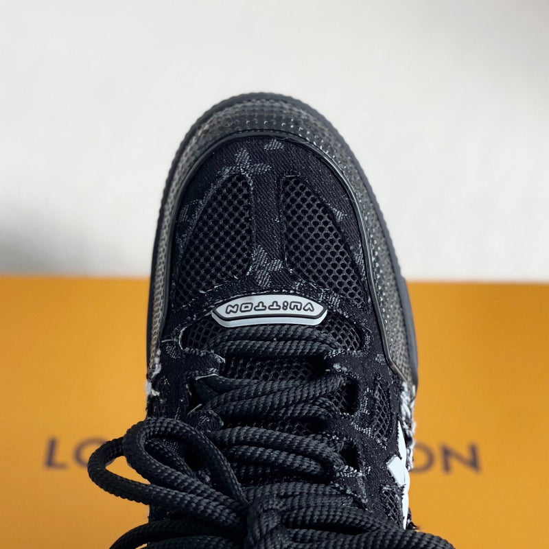 LV