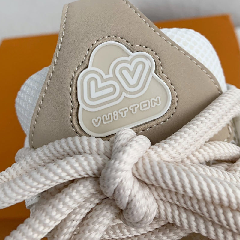 LV