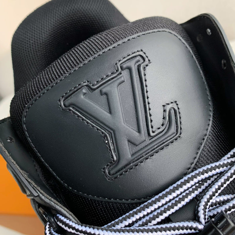 LV