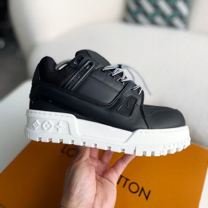 LV