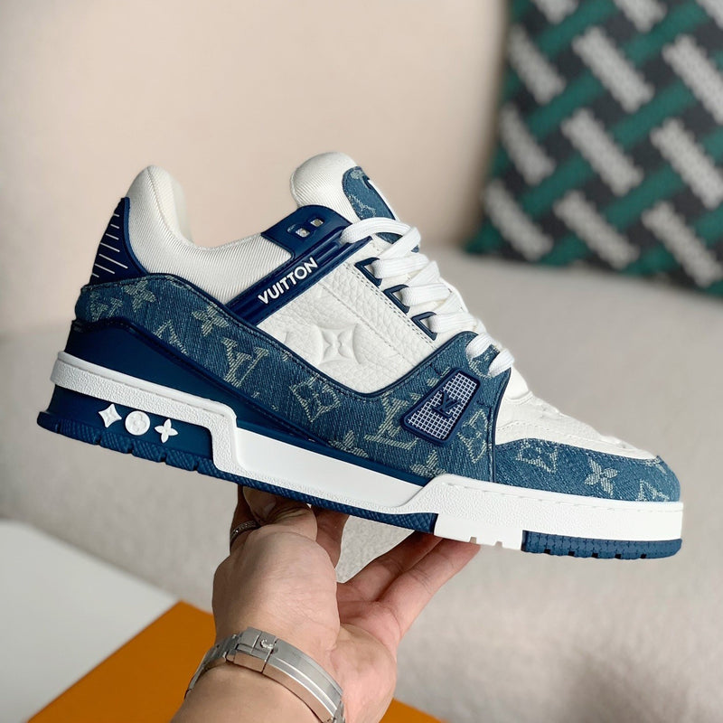 LV